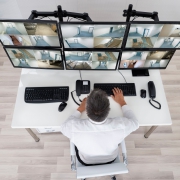 GPA héberge une application métier sur un serveur d'entreprise Cloud Steel Blue